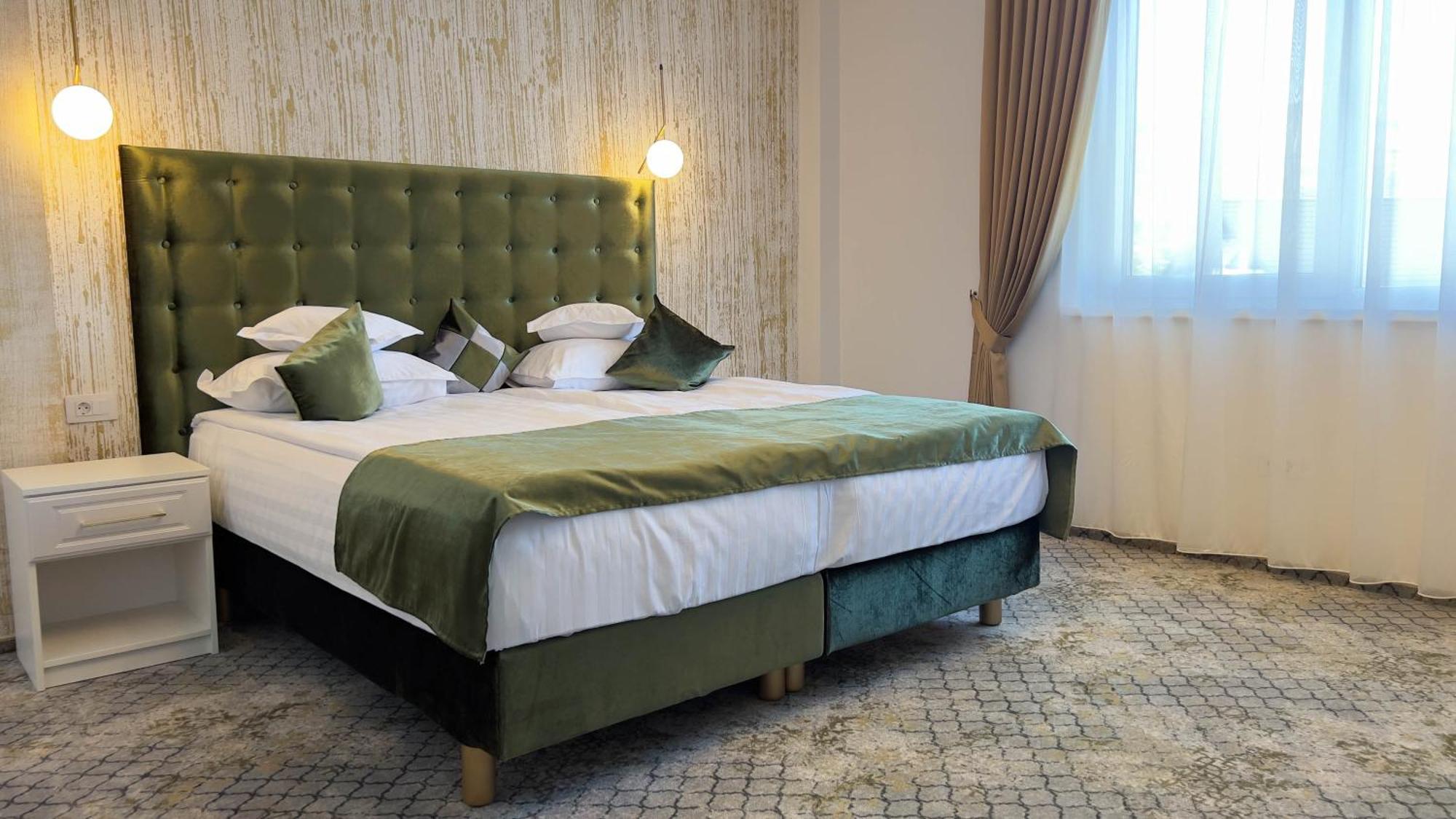 Hotel Sentir Gura Humorului