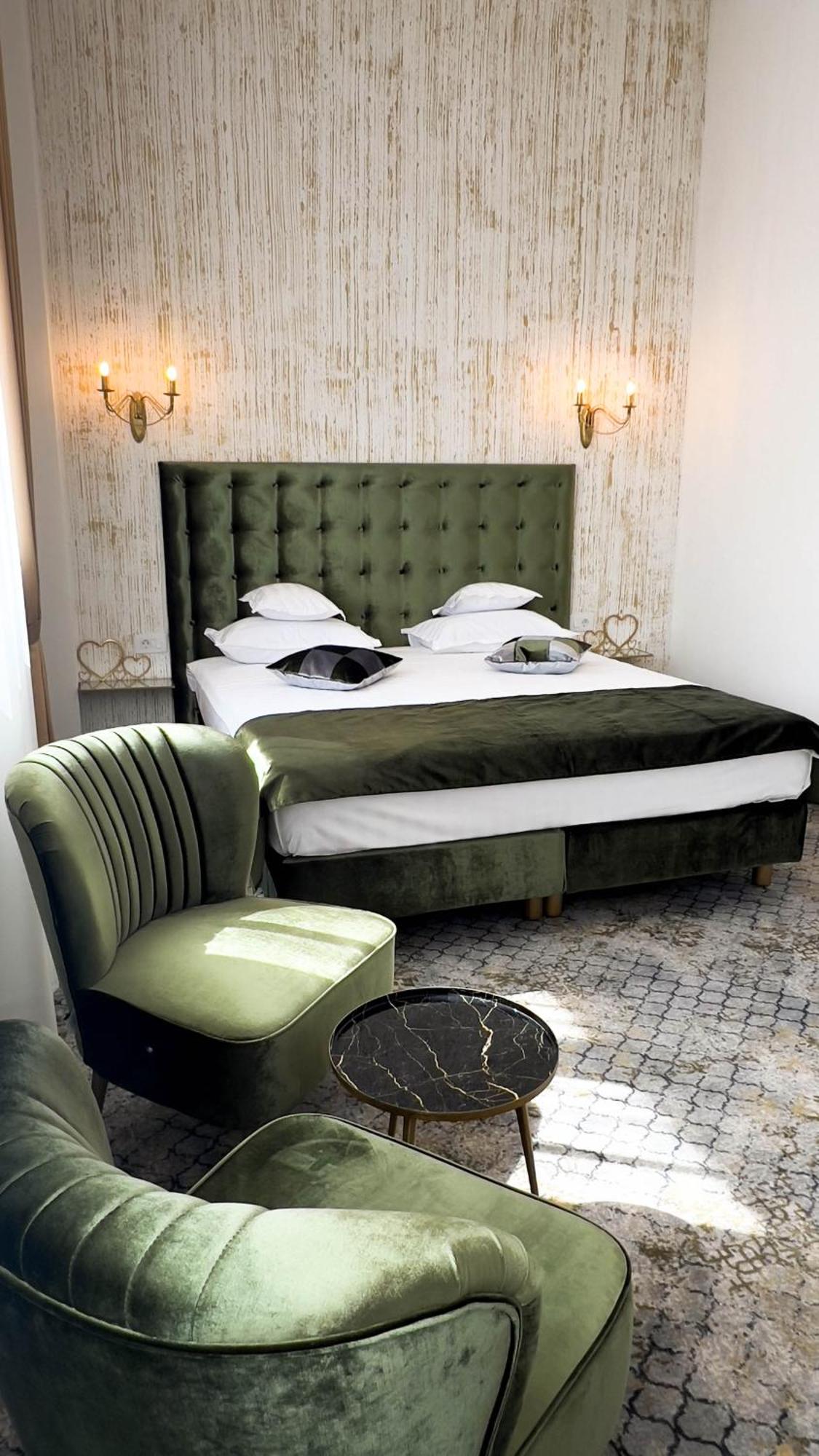Sentir Hotel 4*