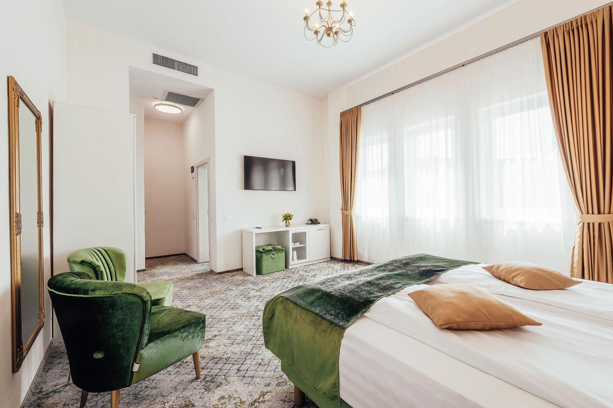Hotel Sentir Gura Humorului